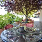 Logis & Restaurant Au Lion D'or ホテル Burnhaupt-le-Haut