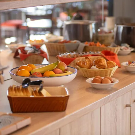 酒店 Logis & Restaurant Au Lion D'or 伯恩霍普勒豪特