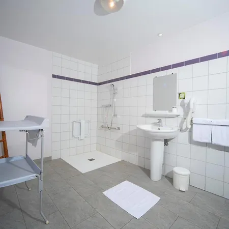 Logis & Restaurant Au Lion D'or Hotel Burnhaupt-le-Haut