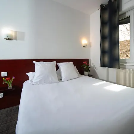 Logis & Restaurant Au Lion D'or 酒店