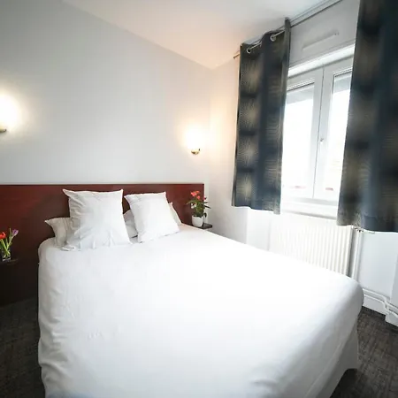 酒店 Logis & Restaurant Au Lion D'or 伯恩霍普勒豪特