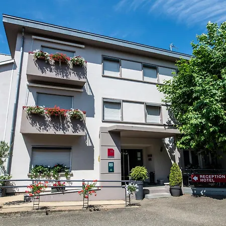 Logis & Restaurant Au Lion D'or 2*