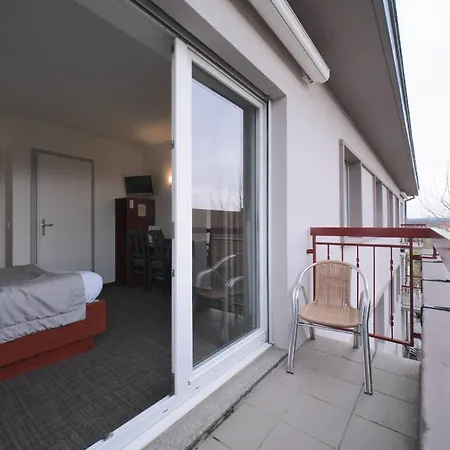 Logis & Restaurant Au Lion D'or 伯恩霍普勒豪特