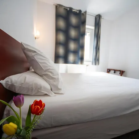 Logis & Restaurant Au Lion D'or 酒店