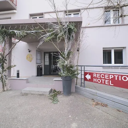 酒店 Logis & Restaurant Au Lion D'or 伯恩霍普勒豪特