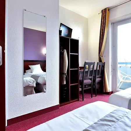 Logis & Restaurant Au Lion D'or 酒店