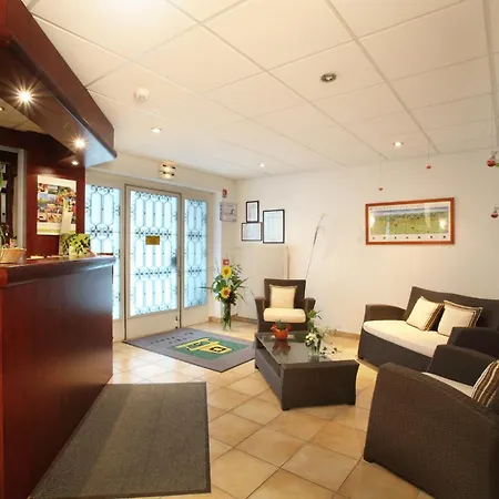 Logis & Restaurant Au Lion D'or 2* 伯恩霍普勒豪特