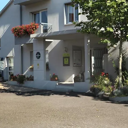 Logis & Restaurant Au Lion D'or 2*