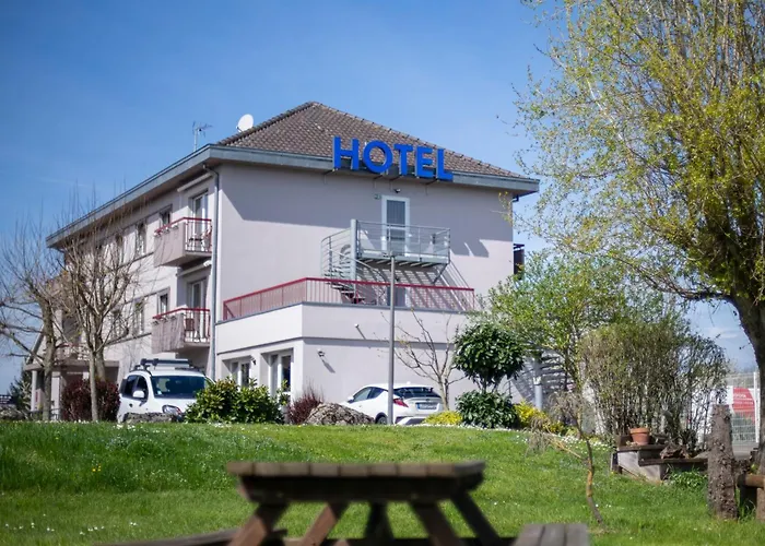 Logis & Restaurant Au Lion D'or Hotel 2*