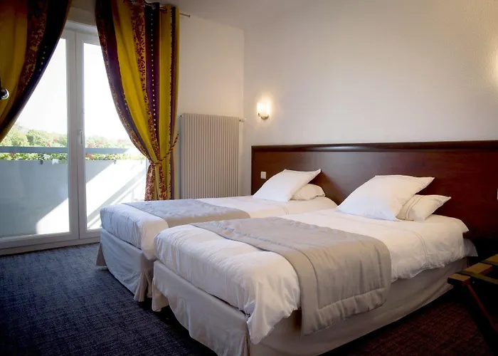 Logis & Restaurant Au Lion D'or Hotel Burnhaupt-le-Haut