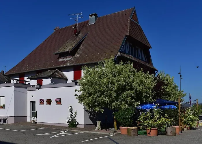 Logis & Restaurant Au Lion D'or Hotel Burnhaupt-le-Haut